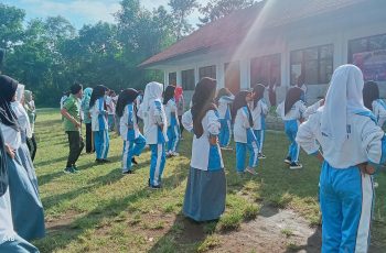 JUMAT BERSERI