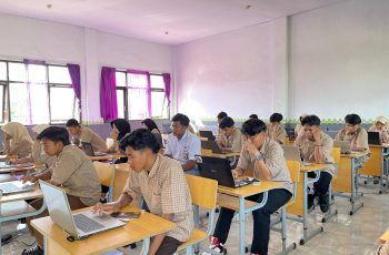 ANBK HARI KE DUA SMAN 1 BANTARAN